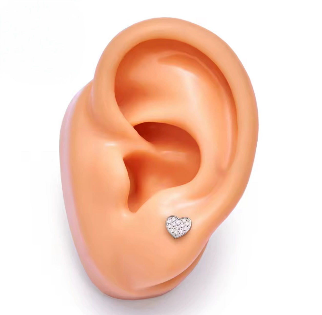 Piercing Cora