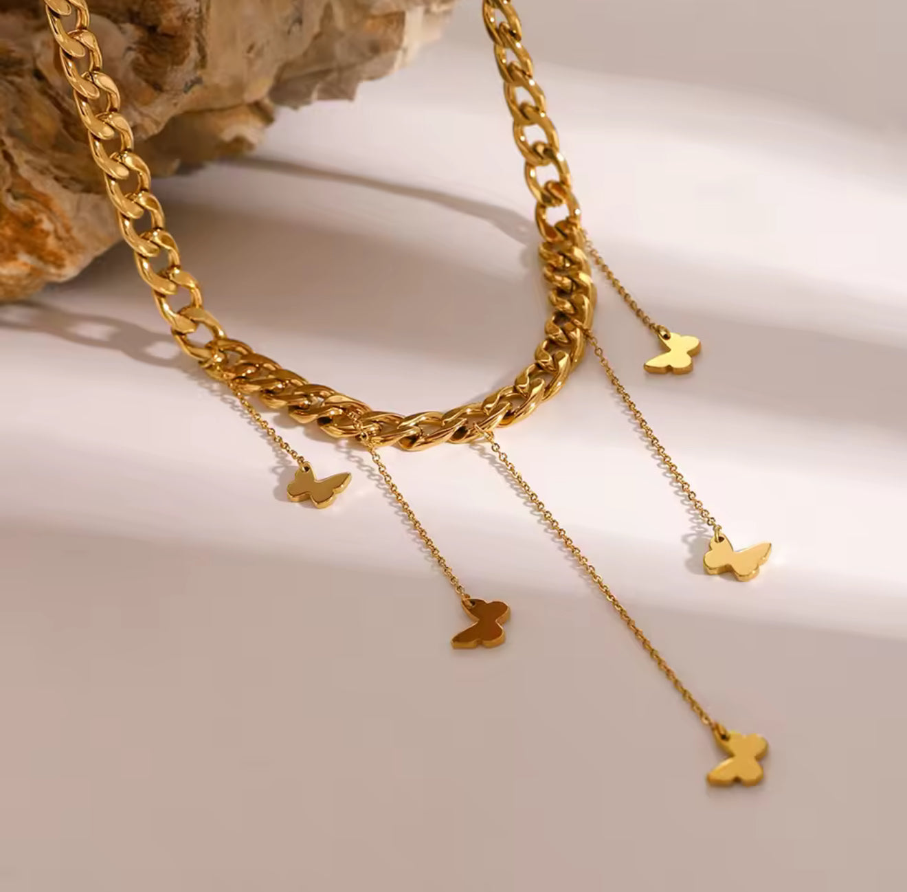 Collar Metamorfosis