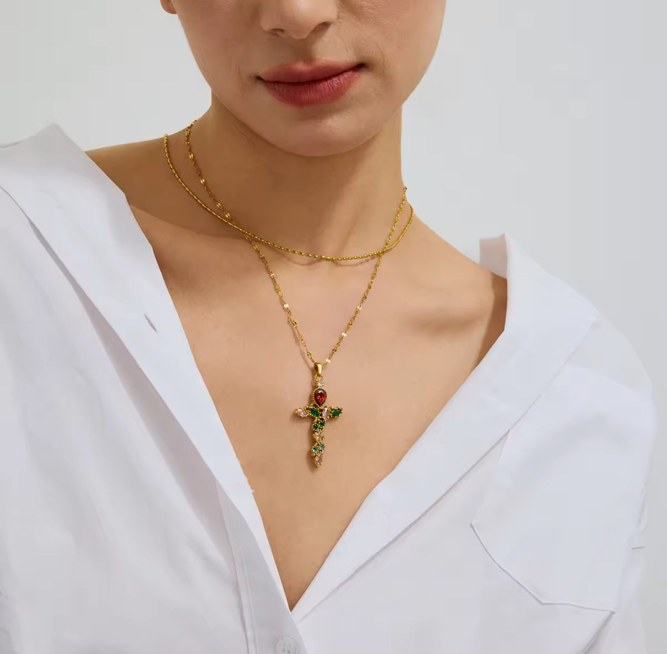 Collar cruz brillante