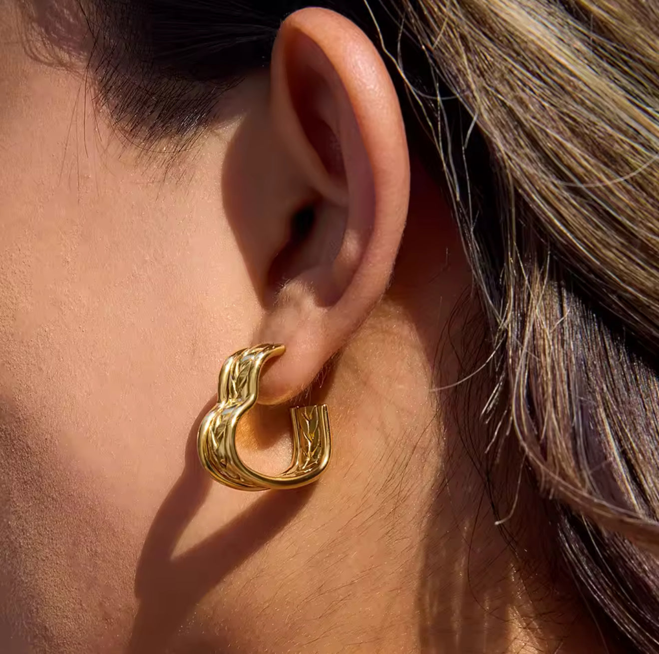Aretes Corazón Trenzado