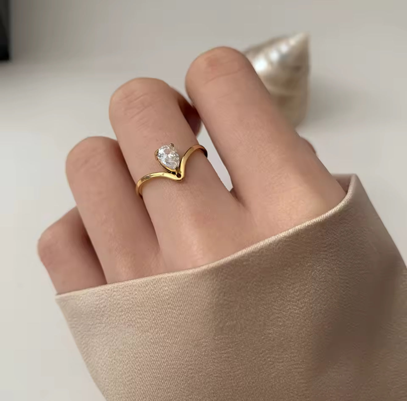Anillo Helena